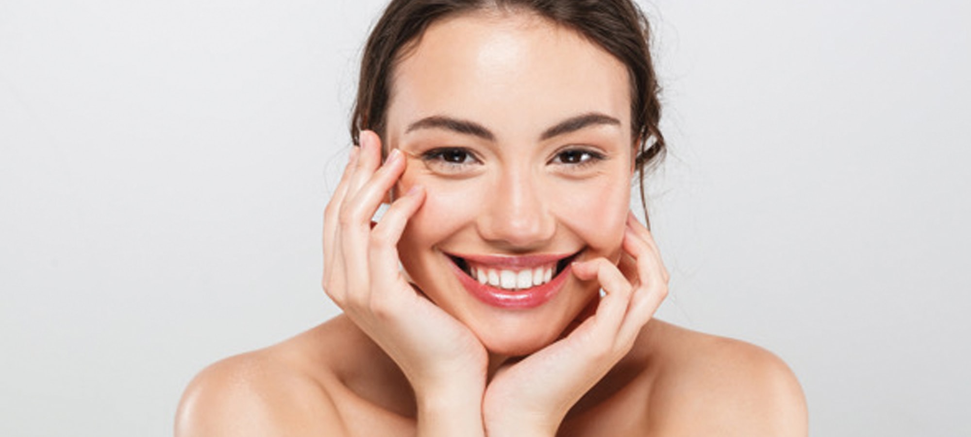 'Glycolic Acid ตัวช่วยเรื่องริ้วรอย จุดด่างดำ - ลอรีอัล ปารีส L’Oréal Paris