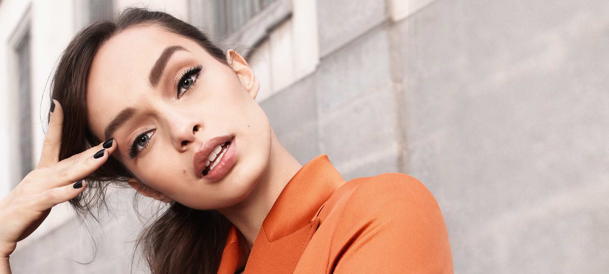 PDP Hero Image  EyesBrow W2000xh900